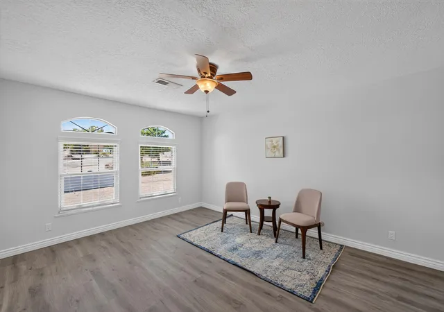 Photo 3 of Sale Pending at 1400 Hillside Dr SW, Los Lunas, NM 87031 | MLS# 1109067 | Listing updated on 2026-09-09