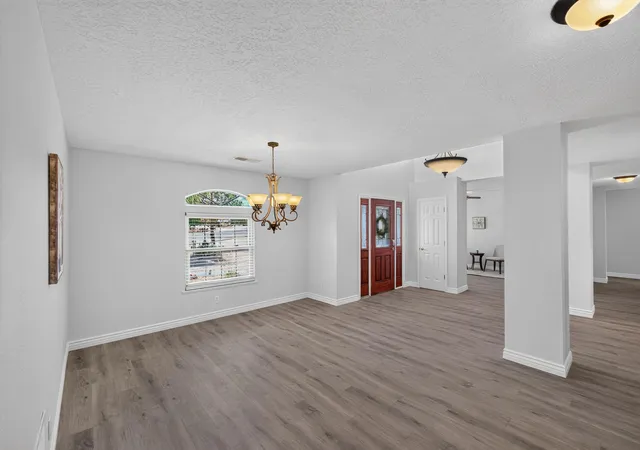 Photo 4 of Sale Pending at 1400 Hillside Dr SW, Los Lunas, NM 87031 | MLS# 1109067 | Listing updated on 2026-09-09