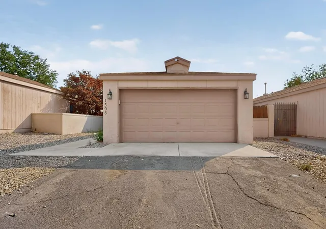 Photo 3 of Single family home for sale at 1598 Perma Dr Ne, Rio Rancho, NM 87144 | MLS# 1109089 | Listing updated on 2026-10-07