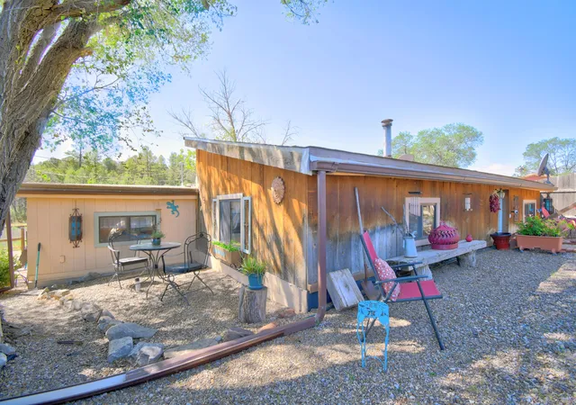 Photo 3 of Sale Pending at 1 Peak Rd, Edgewood, NM 87015 | MLS# 1109140 | Listing updated on 2026-09-13