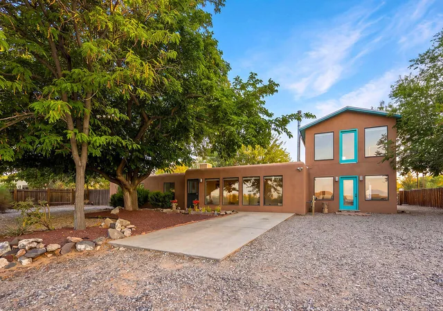 Photo 3 of Single family home for sale at 10709 Cielo Vista Del Norte, Corrales, NM 87048 | MLS# 1109150 | Listing updated on 2026-09-06