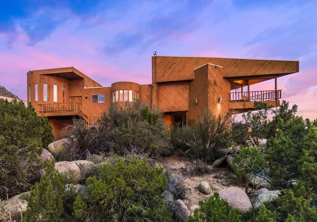 Photo 1 of Single family home for sale at 40 Cedar Hl Pl Ne, Albuquerque, NM 87122 | MLS# 1109158 | Listing updated on 2026-09-08