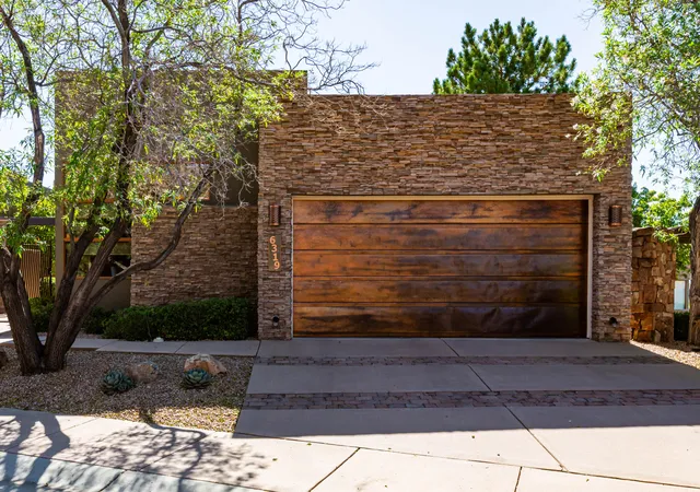 Photo 2 of Single family home for sale at 6319 Ghost Flower Trl Ne, Albuquerque, NM 87111 | MLS# 1109159 | Listing updated on 2026-09-13