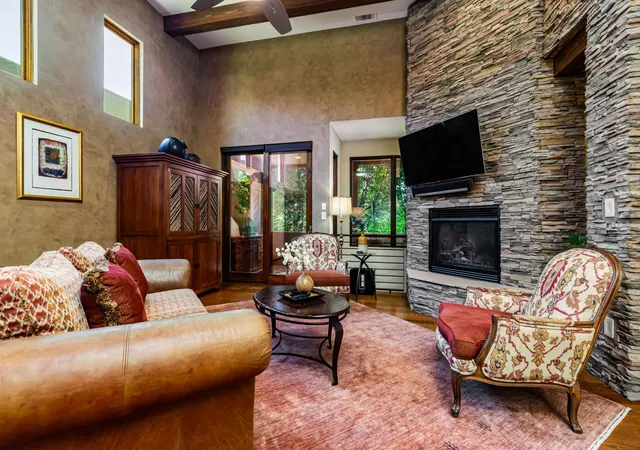 Photo 4 of Single family home for sale at 6319 Ghost Flower Trl NE, Albuquerque, NM 87111 | MLS# 1109159 | Listing updated on 2026-09-23