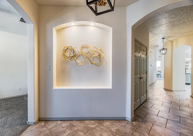 Photo 2 of Sale Pending at 8620 Mock Heather Rd NW, Albuquerque, NM 87120 | MLS# 1109167 | Listing updated on 2026-08-30