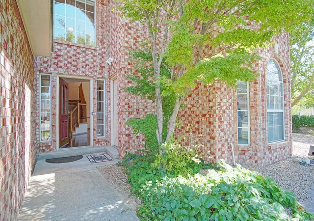 Photo 3 of Single family home for sale at 2869 W Is Loop SE, Rio Rancho, NM 87124 | MLS# 1109169 | Listing updated on 2026-09-14