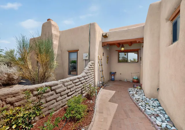 Photo 3 of Single family home for sale at 134 Tierra Encantada, Corrales, NM 87048 | MLS# 1109171 | Listing updated on 2026-09-09