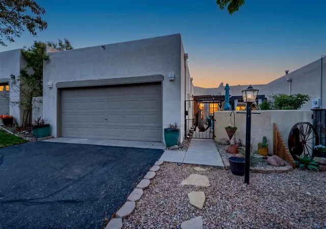 Photo 2 of Townhouse for sale at 3315 Esplanade Cir Se, Rio Rancho, NM 87124 | MLS# 1109178 | Listing updated on 2026-09-11