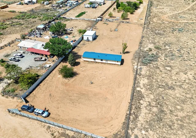 Photo 3 of Sale Pending at 1 La Sierra Ln, Los Lunas, NM 87031 | MLS# 1109205 | Listing updated on 2026-09-28