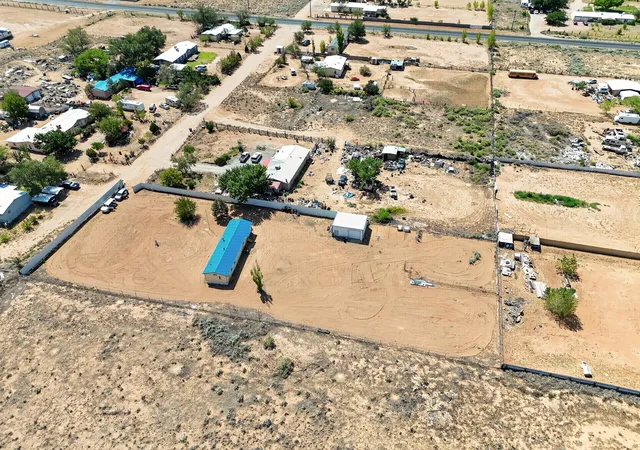 Photo 4 of Sale Pending at 1 La Sierra Ln, Los Lunas, NM 87031 | MLS# 1109205 | Listing updated on 2026-09-28