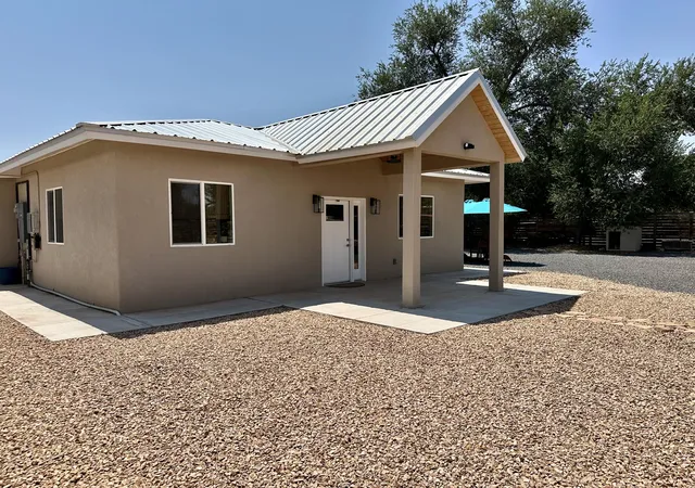 Photo 2 of Single family home for sale at 6 Adobe Ln, Peralta, NM 87042 | MLS# 1109214 | Listing updated on 2026-09-10