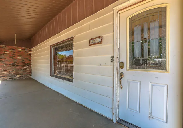 Photo 4 of Single family home for sale at 330 Sego Lily St, Bosque Farms, NM 87068 | MLS# 1109216 | Listing updated on 2026-09-16