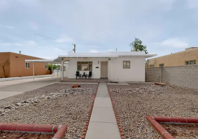 Photo 2 of Single family home for sale at 1409 Princeton Dr Se, Albuquerque, NM 87106 | MLS# 1109237 | Listing updated on 2026-09-12