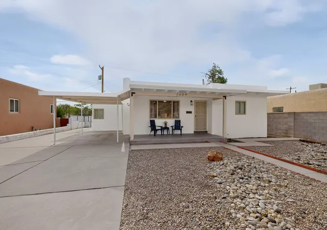 Photo 4 of Single family home for sale at 1409 Princeton Dr SE, Albuquerque, NM 87106 | MLS# 1109237 | Listing updated on 2026-10-01