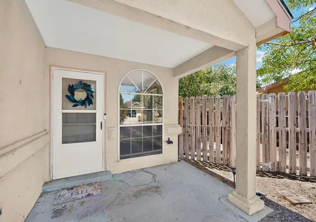 Photo 4 of Sale Pending at 18 Timothy Ct, Los Lunas, NM 87031 | MLS# 1109258 | Listing updated on 2026-09-27