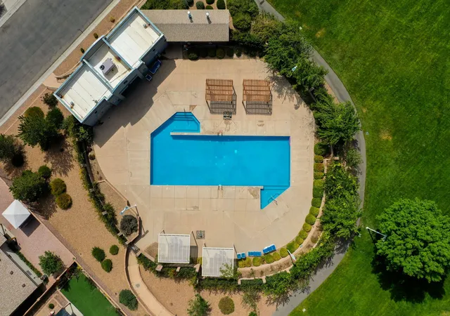 Photo 2 of Sale Pending at 10648 Humphries Ln Sw, Albuquerque, NM 87121 | MLS# 1109259 | Listing updated on 2026-09-10