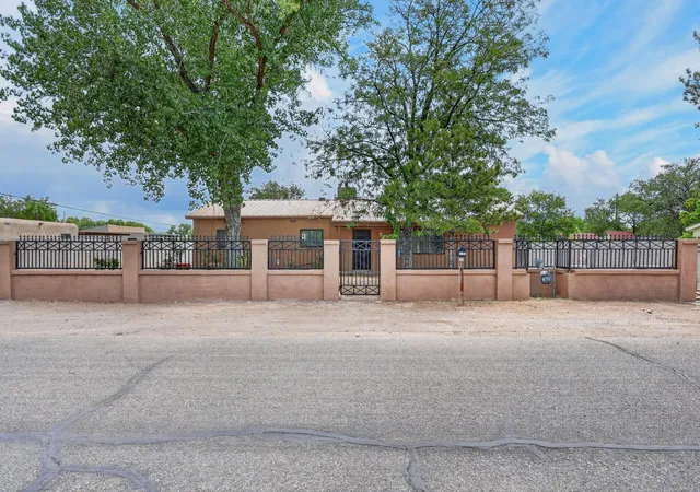 Photo 2 of Sale Pending at 5648 Greer Loop Sw, Albuquerque, NM 87105 | MLS# 1109272 | Listing updated on 2026-09-12