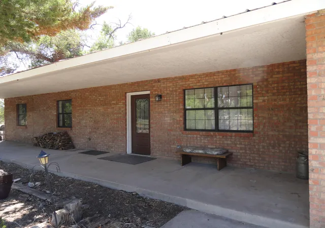 Photo 2 of Single family home for sale at 30 Forgotten Promise Ln, Peralta, NM 87042 | MLS# 1109318 | Listing updated on 2026-09-07