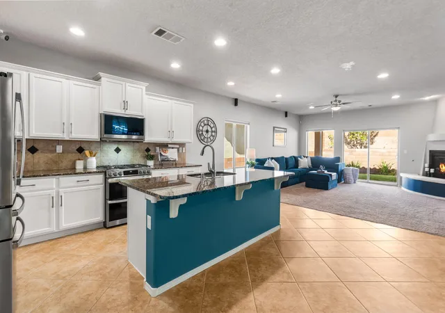 Photo 2 of Sale Pending at 2016 Desert Orchid Dr Se, Albuquerque, NM 87123 | MLS# 1109325 | Listing updated on 2026-09-04