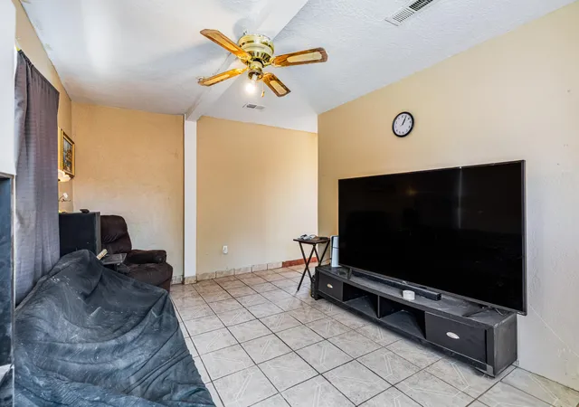 Photo 3 of Sale Pending at 416 Vermont St Ne, Albuquerque, NM 87108 | MLS# 1109328 | Listing updated on 2026-09-08