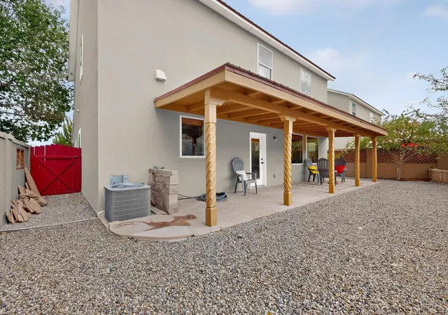 Photo 3 of Single family home for sale at 401 Minturn Loop Ne, Rio Rancho, NM 87124 | MLS# 1109339 | Listing updated on 2026-10-06