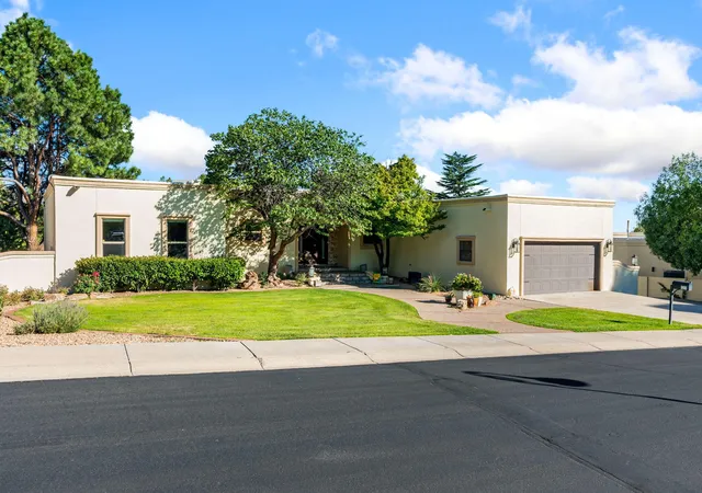 Photo 3 of Single family home for sale at 9806 Greenbrier Rd Ne, Albuquerque, NM 87111 | MLS# 1109342 | Listing updated on 2026-09-10