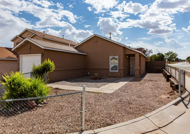 Photo 1 of Single family home for sale at 1335 Ojo Sarco St Sw, Albuquerque, NM 87121 | MLS# 1109394 | Listing updated on 2026-09-04