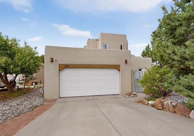Photo 2 of Single family home for sale at 3001 Pueblo Puye, Santa Fe, NM 87507 | MLS# 1109363 | Listing updated on 2026-09-01