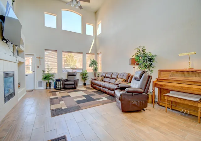 Photo 3 of Single family home for sale at 2139 Violeta Cir Se, Rio Rancho, NM 87124 | MLS# 1109389 | Listing updated on 2026-10-06