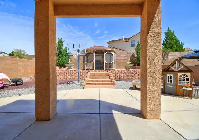 Photo 4 of Single family home for sale at 2139 Violeta Cir SE, Rio Rancho, NM 87124 | MLS# 1109389 | Listing updated on 2026-10-06