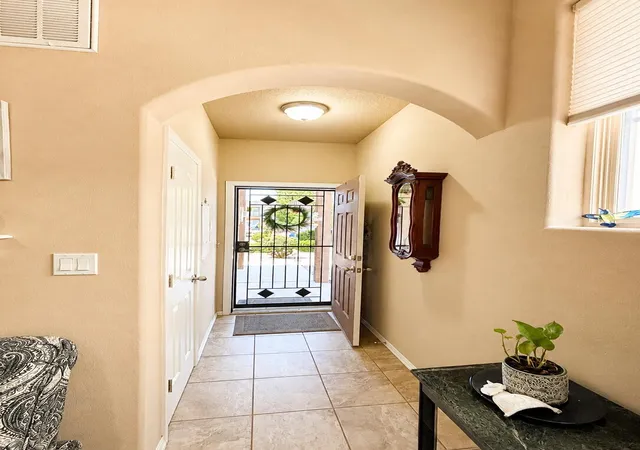 Photo 2 of Townhouse for sale at 932 Sellers Dr Ne, Albuquerque, NM 87112 | MLS# 1109401 | Listing updated on 2026-09-10