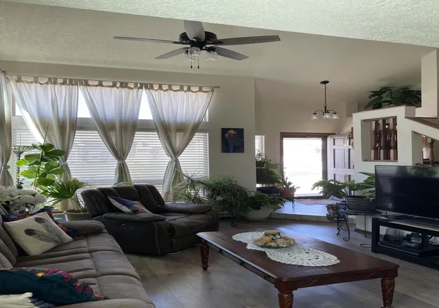 Photo 3 of Sale Pending at 4917 Cutting Ave Nw, Albuquerque, NM 87114 | MLS# 1109397 | Listing updated on 2026-09-02
