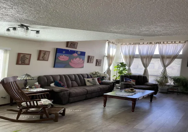 Photo 4 of Sale Pending at 4917 Cutting Ave NW, Albuquerque, NM 87114 | MLS# 1109397 | Listing updated on 2026-09-02