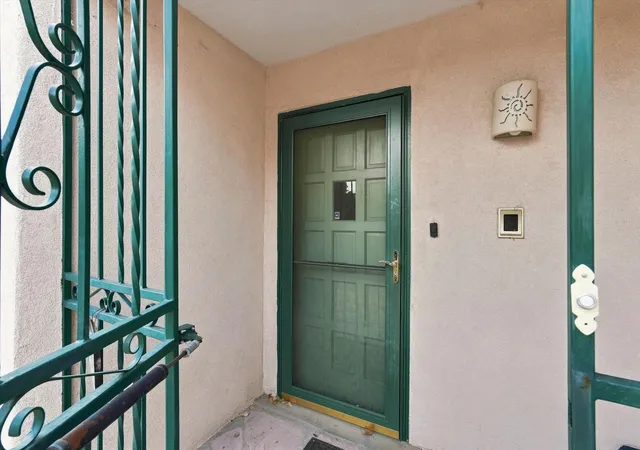 Photo 4 of Single family home for sale at 3219 La Mancha Dr NW, Albuquerque, NM 87104 | MLS# 1109412 | Listing updated on 2026-09-23