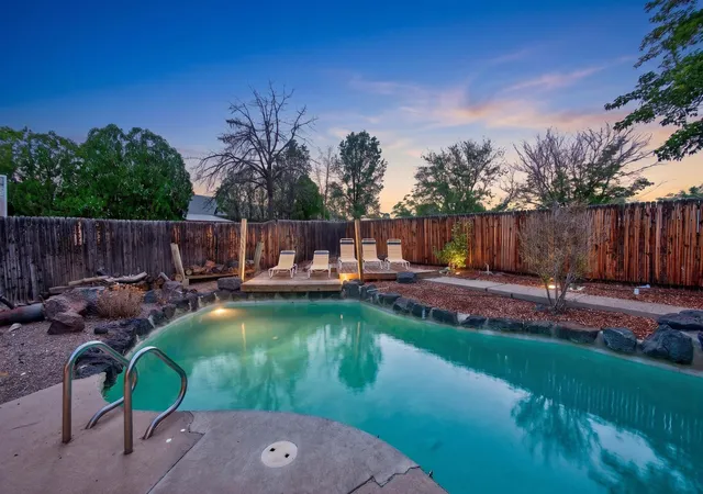 Photo 1 of Single family home for sale at 911 Palmas Altas Dr Se, Rio Rancho, NM 87124 | MLS# 1109451 | Listing updated on 2026-09-04