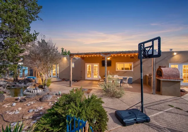 Photo 3 of Single family home for sale at 911 Palmas Altas Dr SE, Rio Rancho, NM 87124 | MLS# 1109451 | Listing updated on 2026-10-04