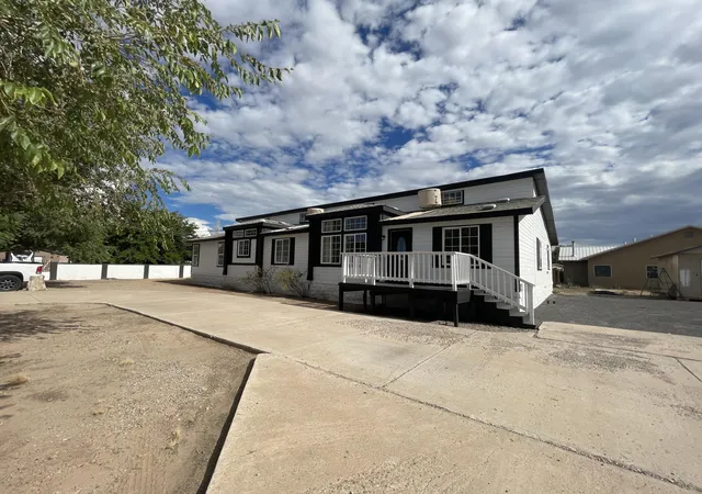 Photo 2 of Manufactured home for sale at 1415 Donna Rd, Bosque Farms, NM 87068 | MLS# 1109453 | Listing updated on 2026-09-17