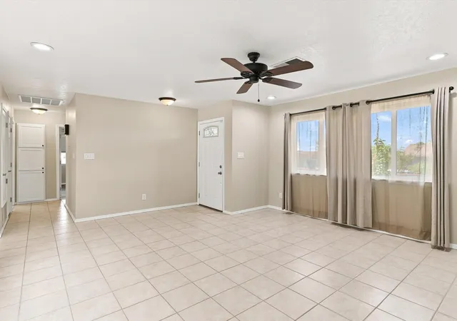 Photo 3 of Sale Pending at 5300 Dee Dr NE, Albuquerque, NM 87111 | MLS# 1109404 | Listing updated on 2026-09-09