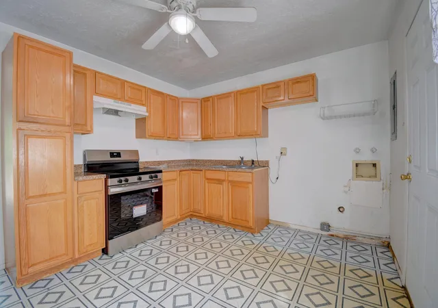Photo 3 of Sale Pending at 1536 Garcia St NE, Albuquerque, NM 87112 | MLS# 1109381 | Listing updated on 2026-09-11
