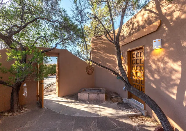 Photo 2 of Single family home for sale at 800 Acebo Rd Ne, Rio Rancho, NM 87124 | MLS# 1109465 | Listing updated on 2026-09-27