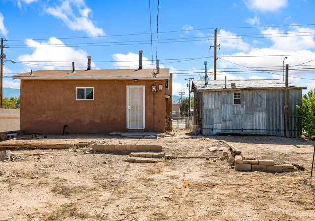 Photo 3 of Sale Pending at 6413 Edith Blvd NE, Albuquerque, NM 87107 | MLS# 1109477 | Listing updated on 2026-10-03