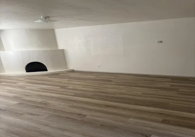 Photo 3 of Multi family home for sale at 427 Odelia Rd Ne, Albuquerque, NM 87102 | MLS# 1109483 | Listing updated on 2026-10-06