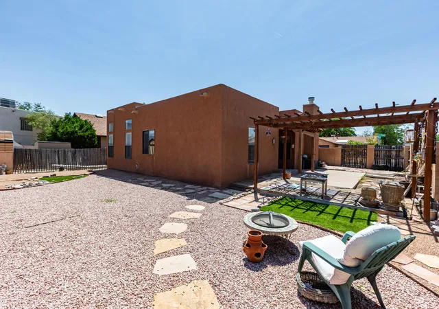 Photo 3 of Sale Pending at 7515 Corte Plateada Nw, Albuquerque, NM 87120 | MLS# 1109484 | Listing updated on 2026-09-29