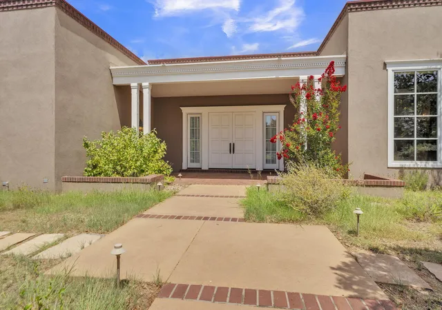 Photo 3 of Single family home for sale at 13401 Pino Cyn Pl Ne, Albuquerque, NM 87111 | MLS# 1109496 | Listing updated on 2026-09-08