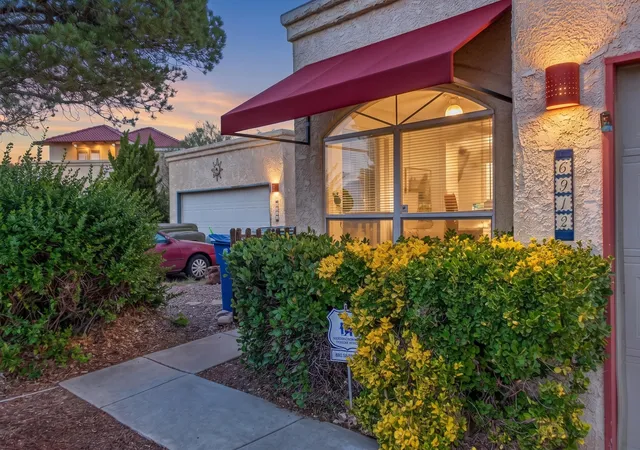 Photo 2 of Single family home for sale at 6912 Los Alisos Ct Nw, Albuquerque, NM 87120 | MLS# 1109508 | Listing updated on 2026-10-07