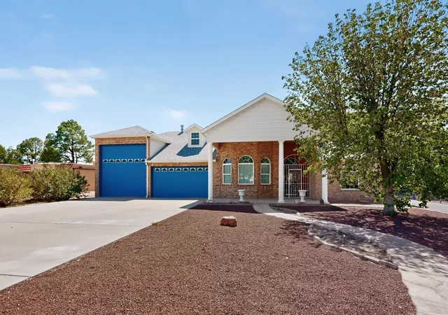 Photo 3 of Single family home for sale at 606 Willowbrook Ln, Rio Communities, NM 87002 | MLS# 1109524 | Listing updated on 2026-10-05