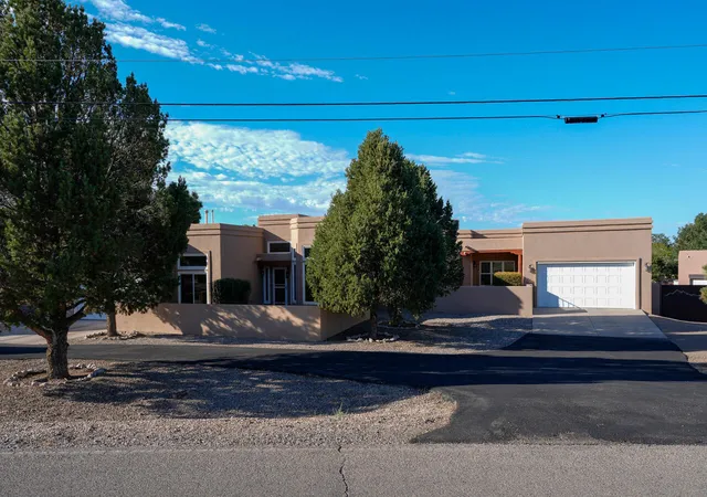 Photo 3 of Single family home for sale at 9174 Signal Ave Ne, Albuquerque, NM 87122 | MLS# 1109540 | Listing updated on 2026-09-08
