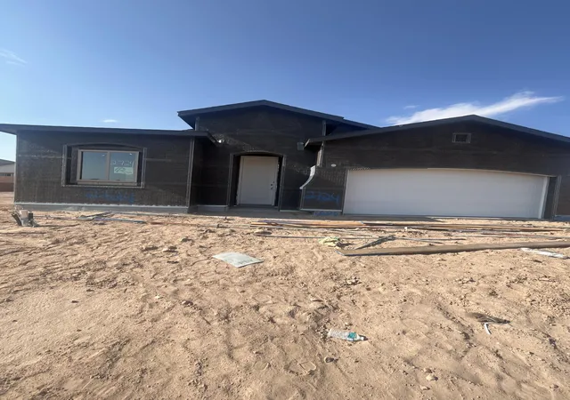 Photo 2 of Sale Pending at 2724 Seaforth Cir, Rio Rancho, NM 87144 | MLS# 1109436 | Listing updated on 2026-09-08