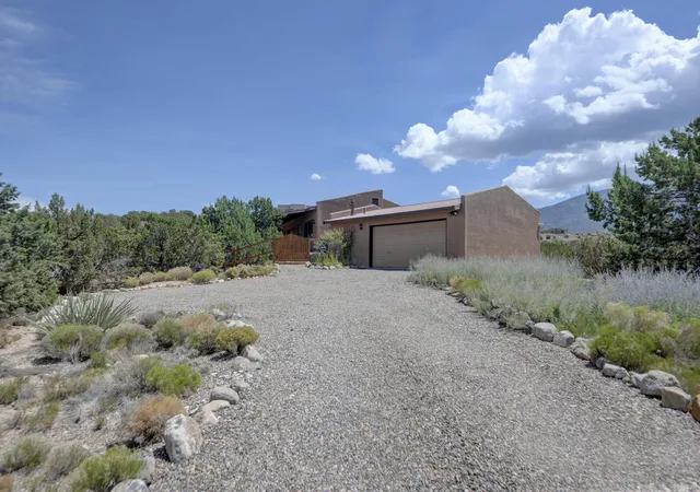 Photo 2 of Single family home for sale at 10 San Jose Trl, Placitas, NM 87043 | MLS# 1109583 | Listing updated on 2026-09-25