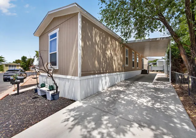 Manufactured home for sale at 1014 Mustang Trl Se, Albuquerque, NM 87123 | MLS# 1109597